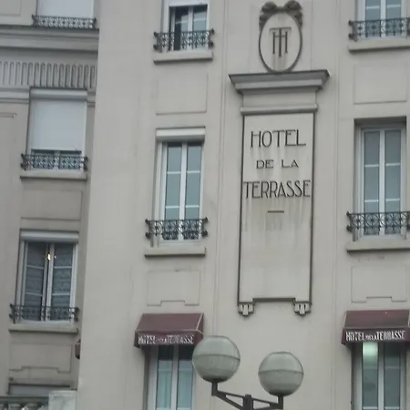 Ξενοδοχείο με διαμερίσματα De La Terrasse