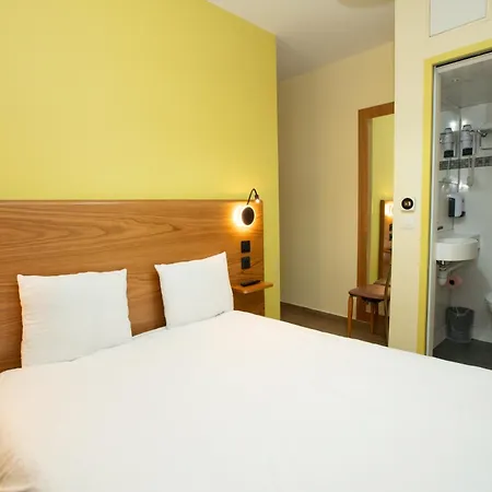 De La Terrasse Aparthotel