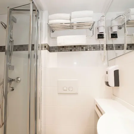 Hotel apartamentowy De La Terrasse 2*