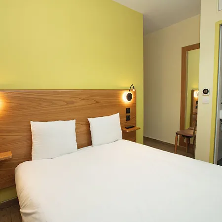 De La Terrasse Hotel apartamentowy 2*