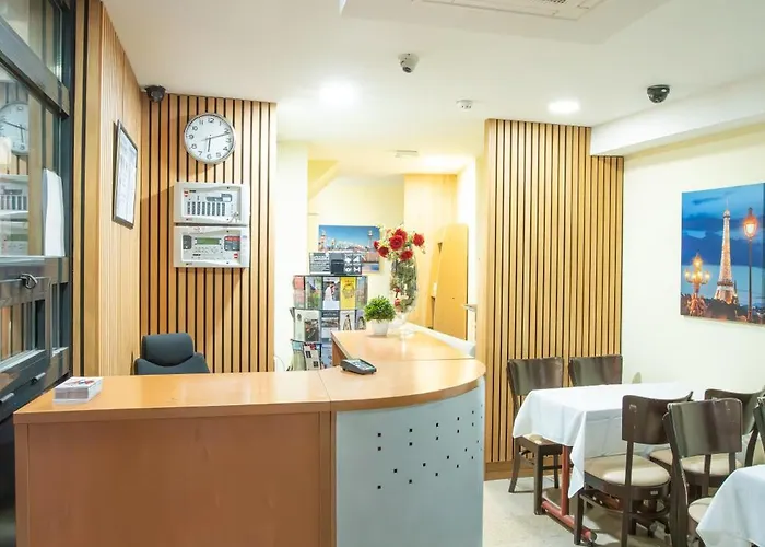 Hotel apartamentowy De La Terrasse Paryż