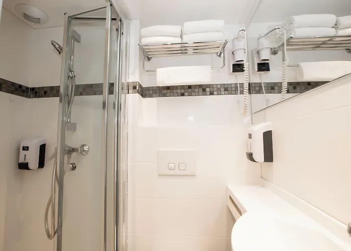 Aparthotel De La Terrasse 2*