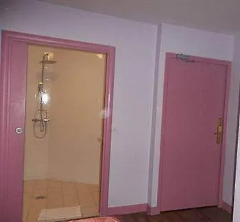 Aparthotel De La Terrasse 2*