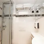 Apartmanhotel De La Terrasse 2*