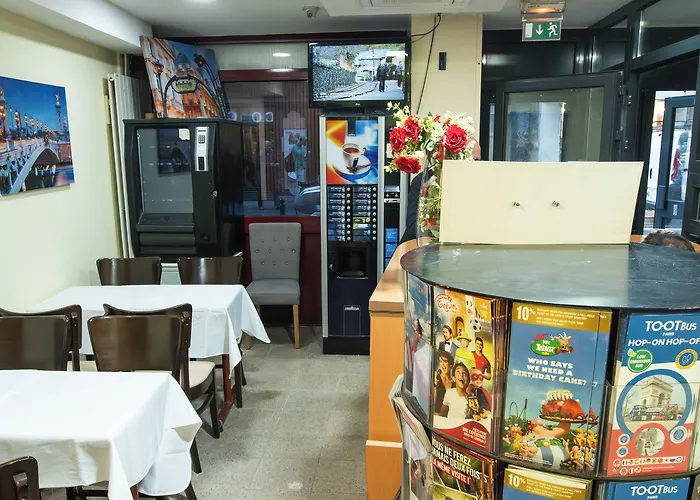 드 라 테라스 아파트호텔 2*